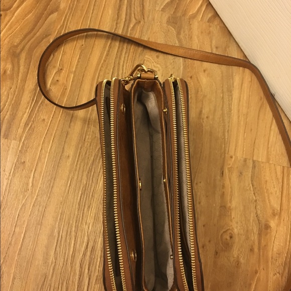 Michael Kors Crossbody Bag - Picture 2 of 4